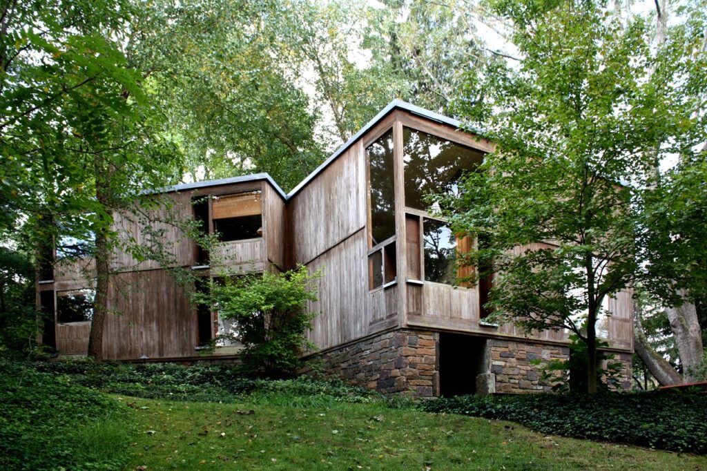 Fisher House by Louis Kahn - Urbana Design